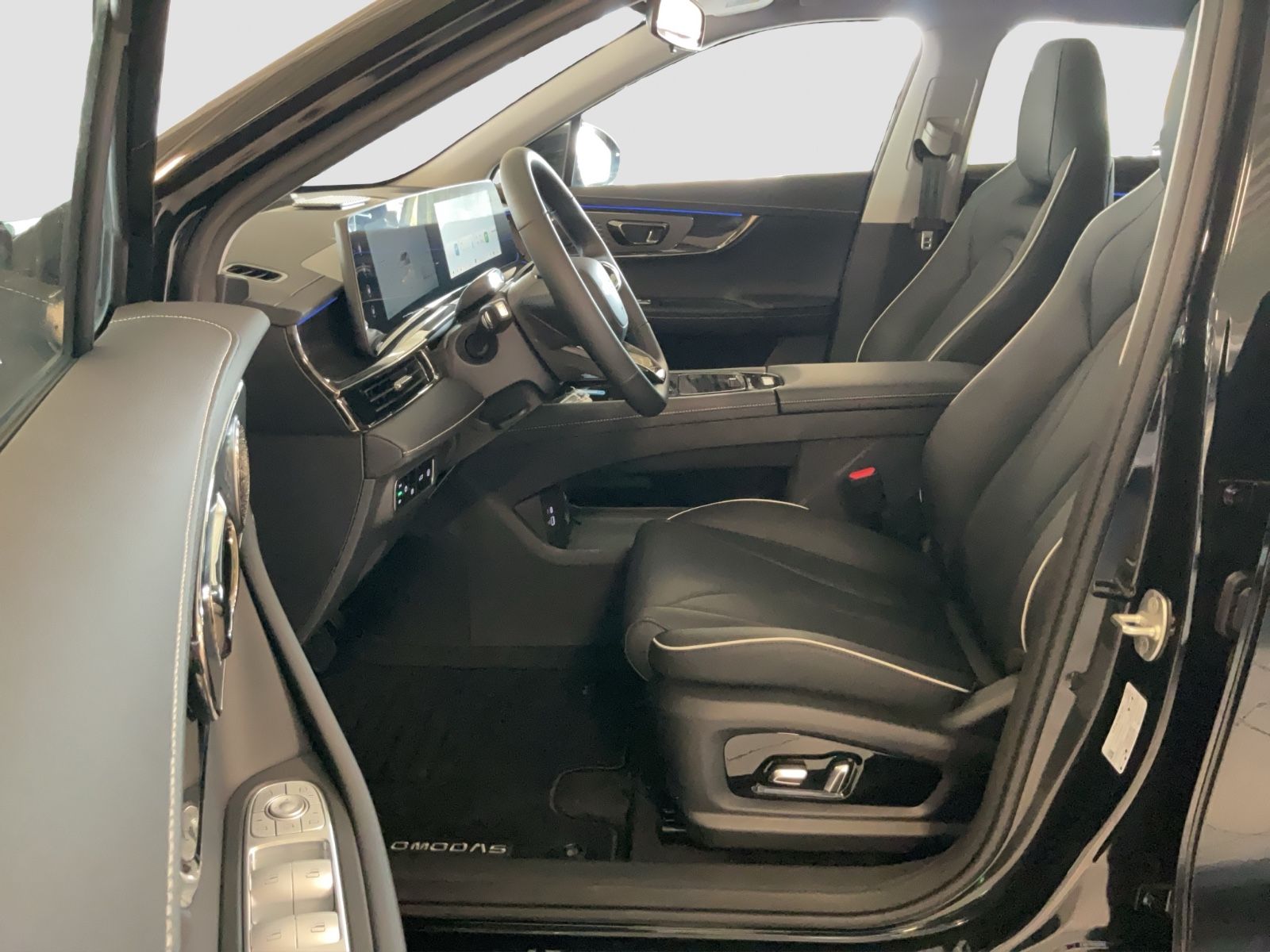 Fahrzeugabbildung OMODA 5 EV Exclusive
