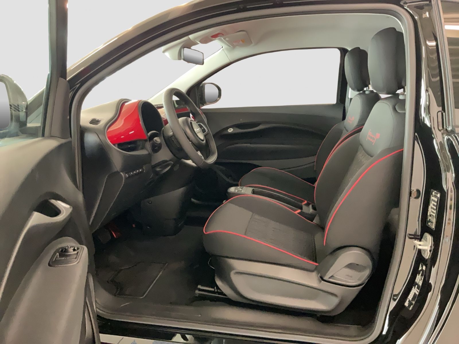 Fahrzeugabbildung Fiat 500e