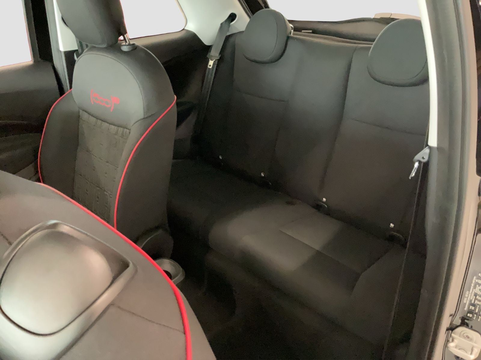 Fahrzeugabbildung Fiat 500e