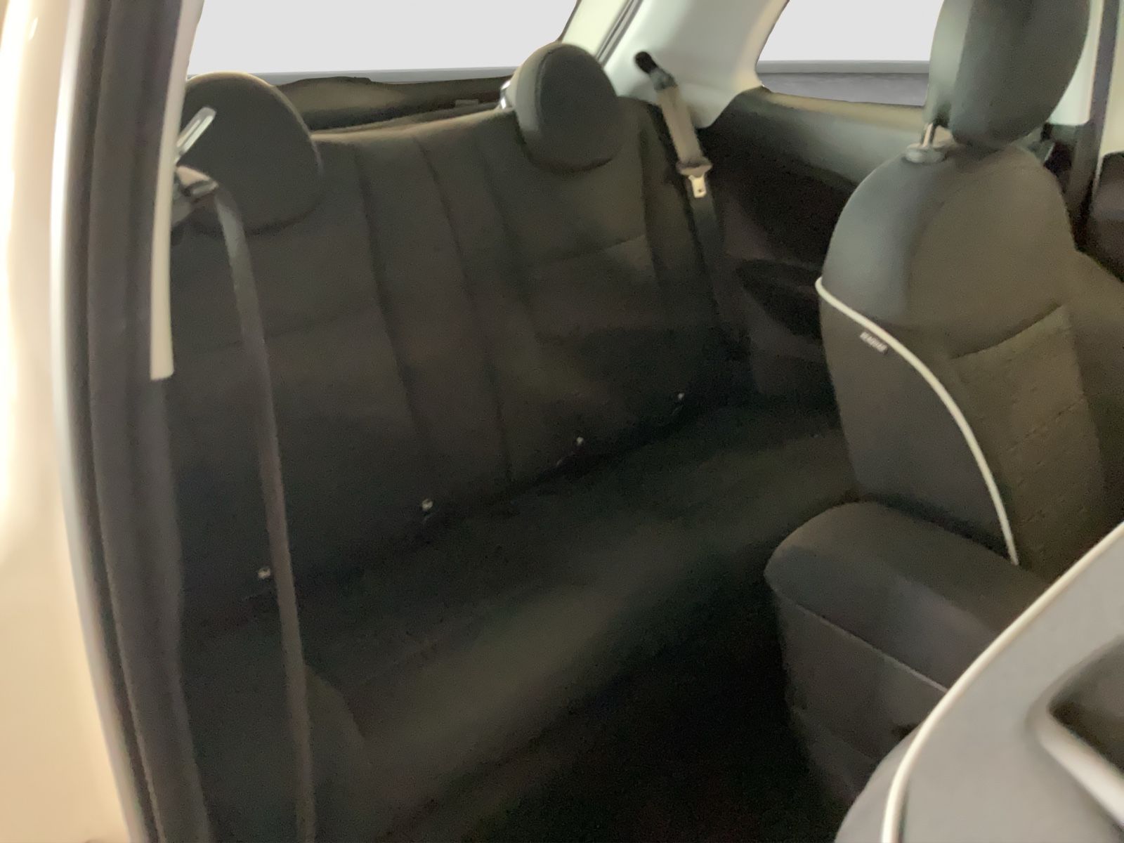 Fahrzeugabbildung Fiat 500e 42 kWh + 16" Alufelgen
