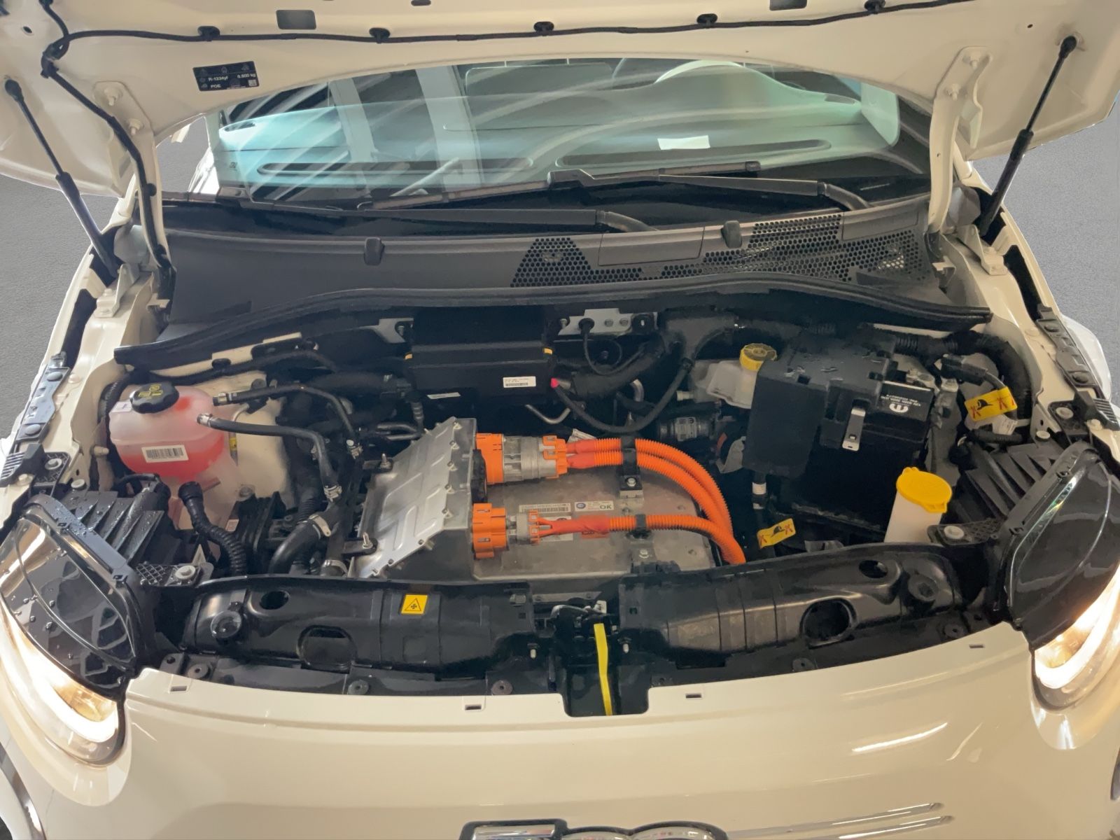 Fahrzeugabbildung Fiat 500e Cabrio 42 kWh
