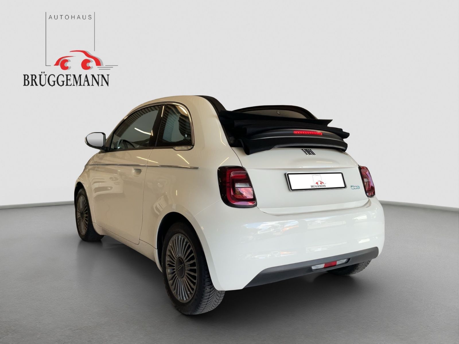 Fahrzeugabbildung Fiat 500e Cabrio 42 kWh