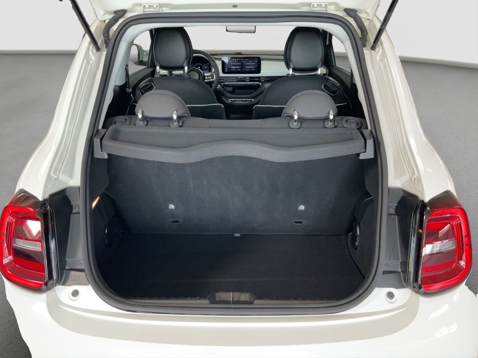 Fahrzeugabbildung Fiat 500e 42 kWh + 16" Alufelgen