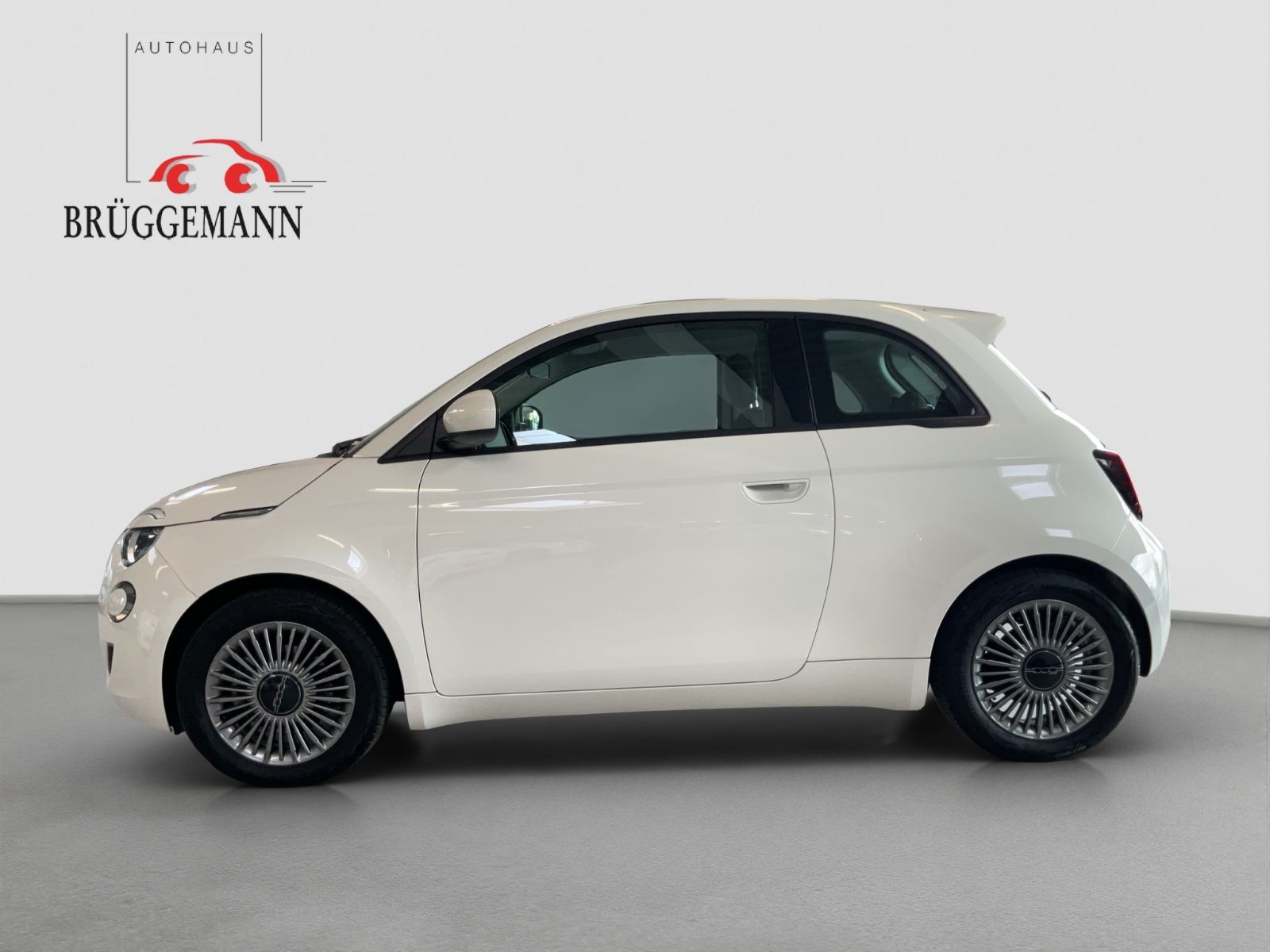 Fahrzeugabbildung Fiat 500e 42 kWh + 16" Alufelgen