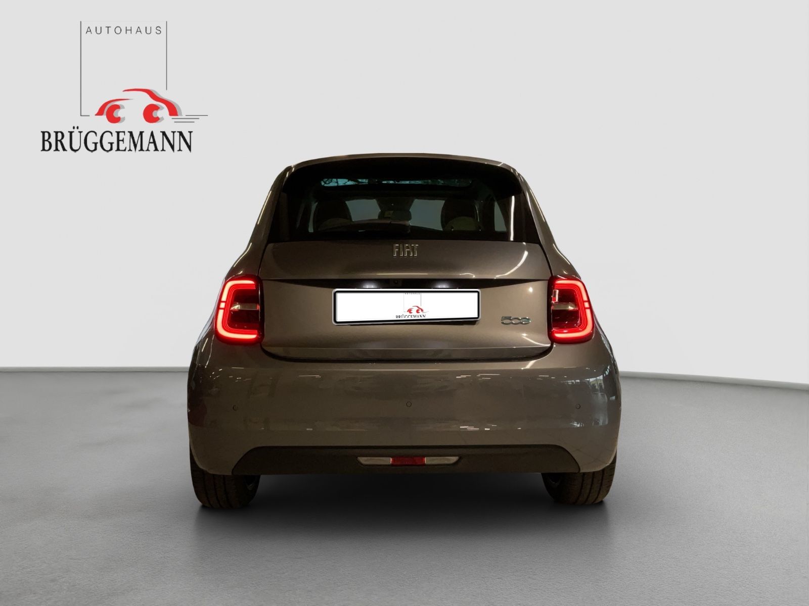 Fahrzeugabbildung Fiat 500e 42 kWh La Prima