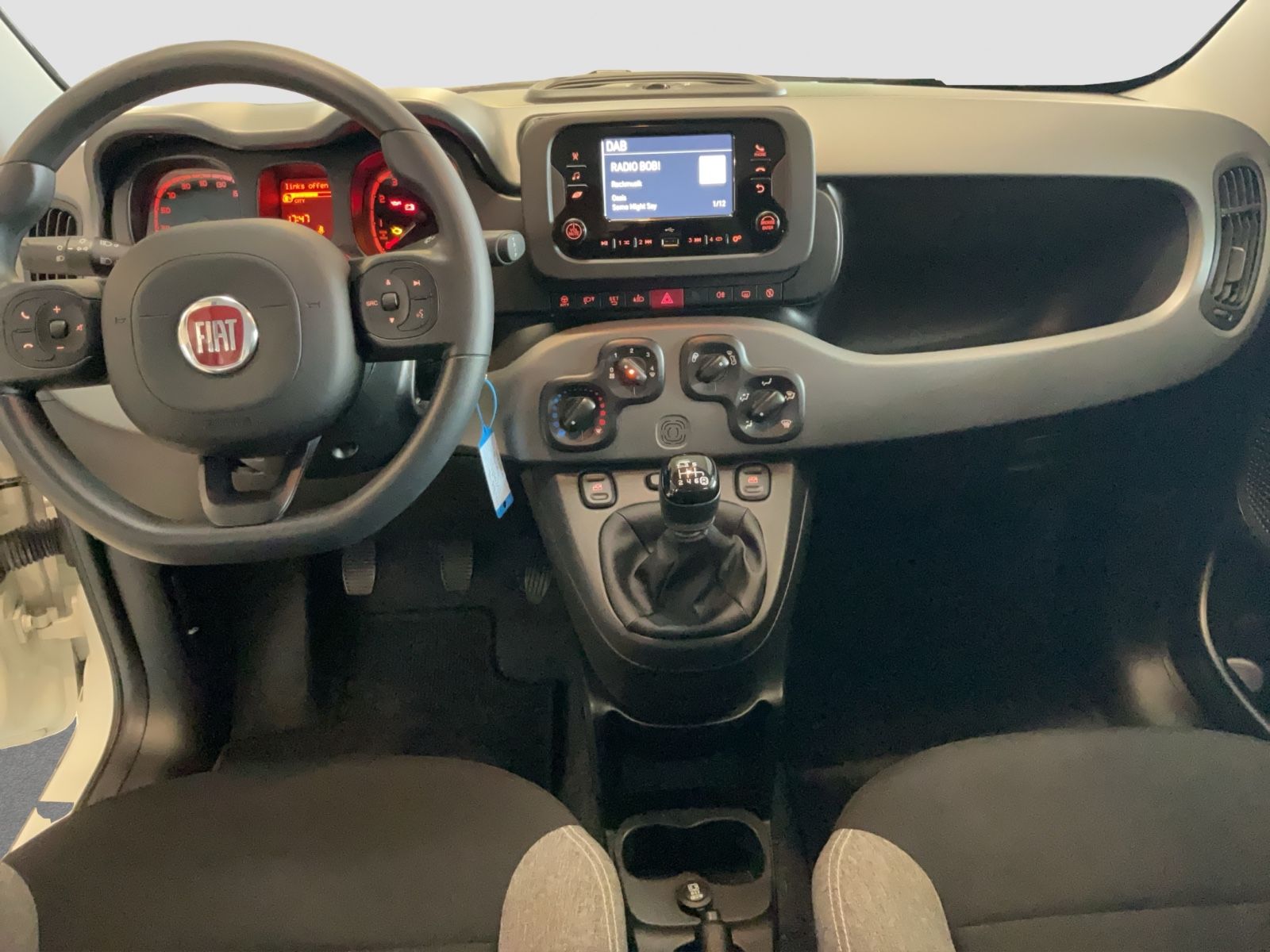 Fahrzeugabbildung Fiat Panda 1.0 Hybrid + Techpaket