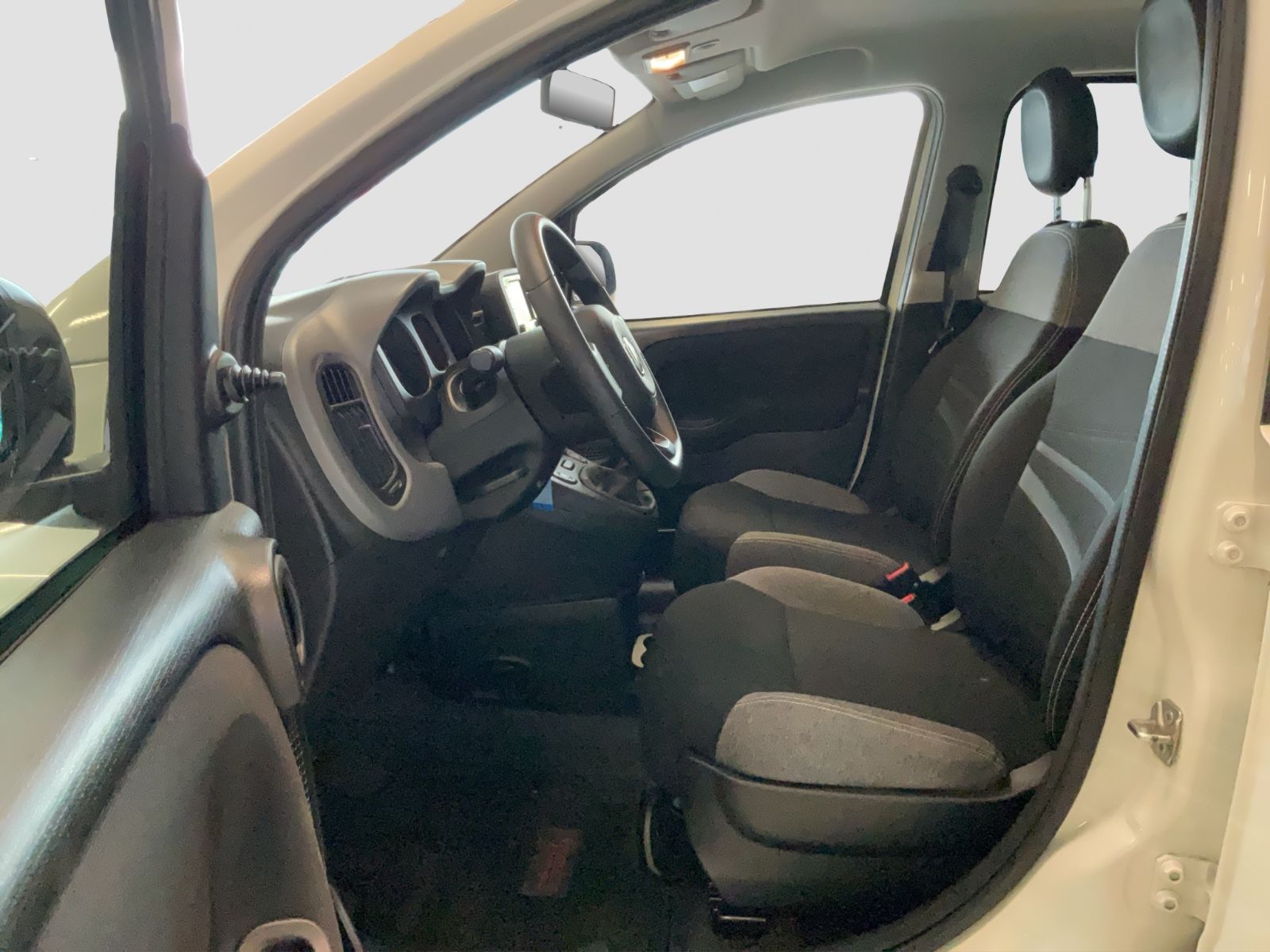 Fahrzeugabbildung Fiat Panda 1.0 Hybrid + Techpaket