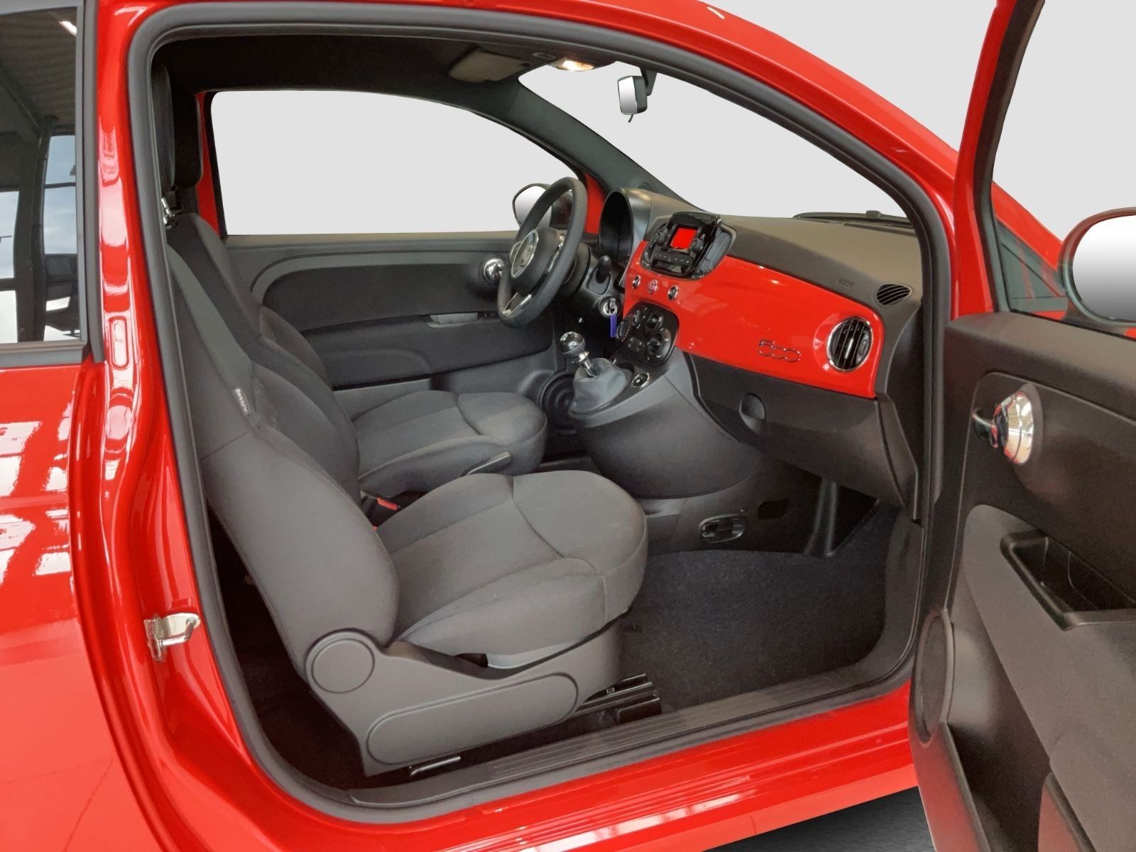 Fahrzeugabbildung Fiat 500 1.0 Hybrid