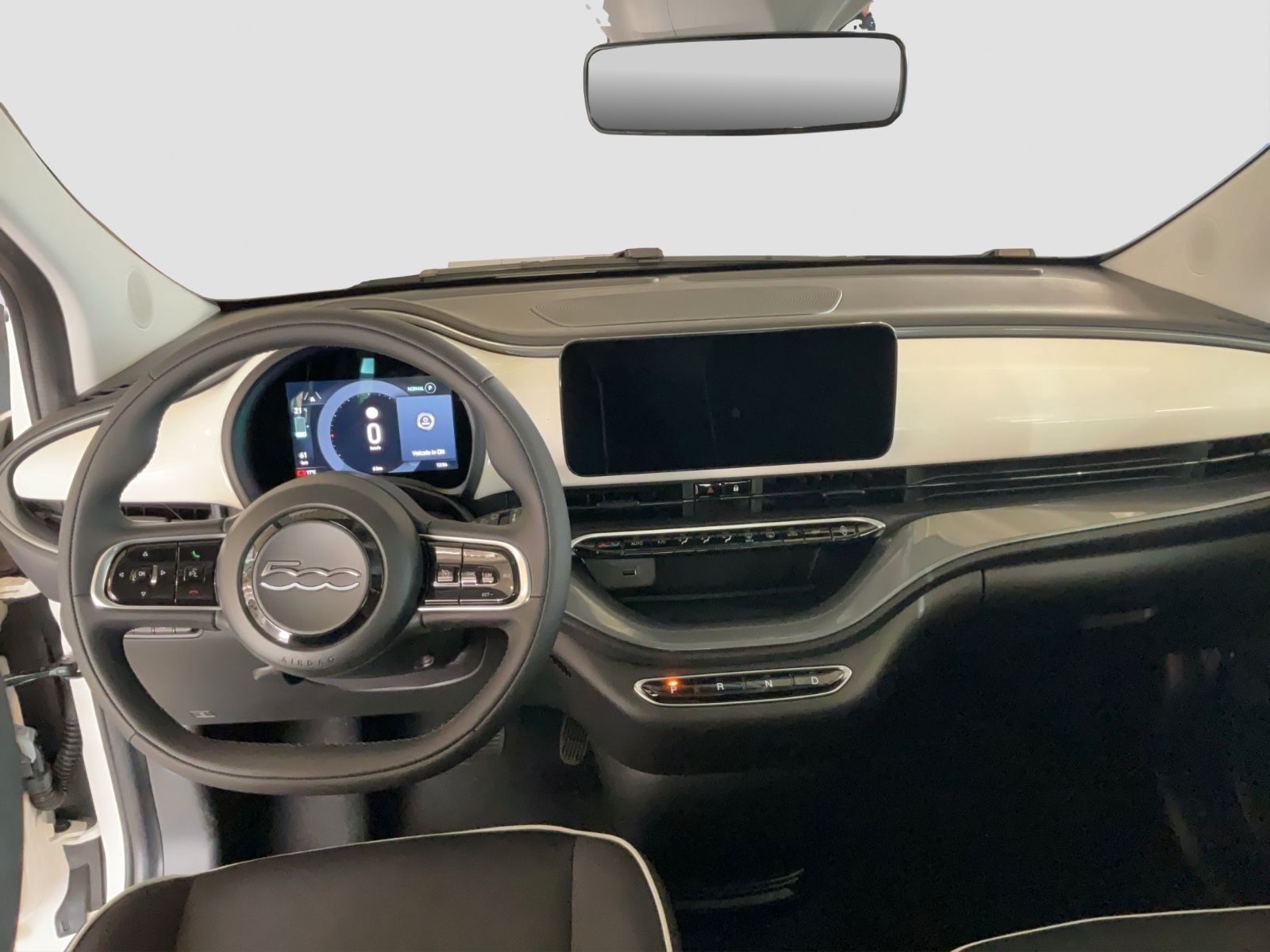 Fahrzeugabbildung Fiat 500e 42 kWh + 16" Alufelgen