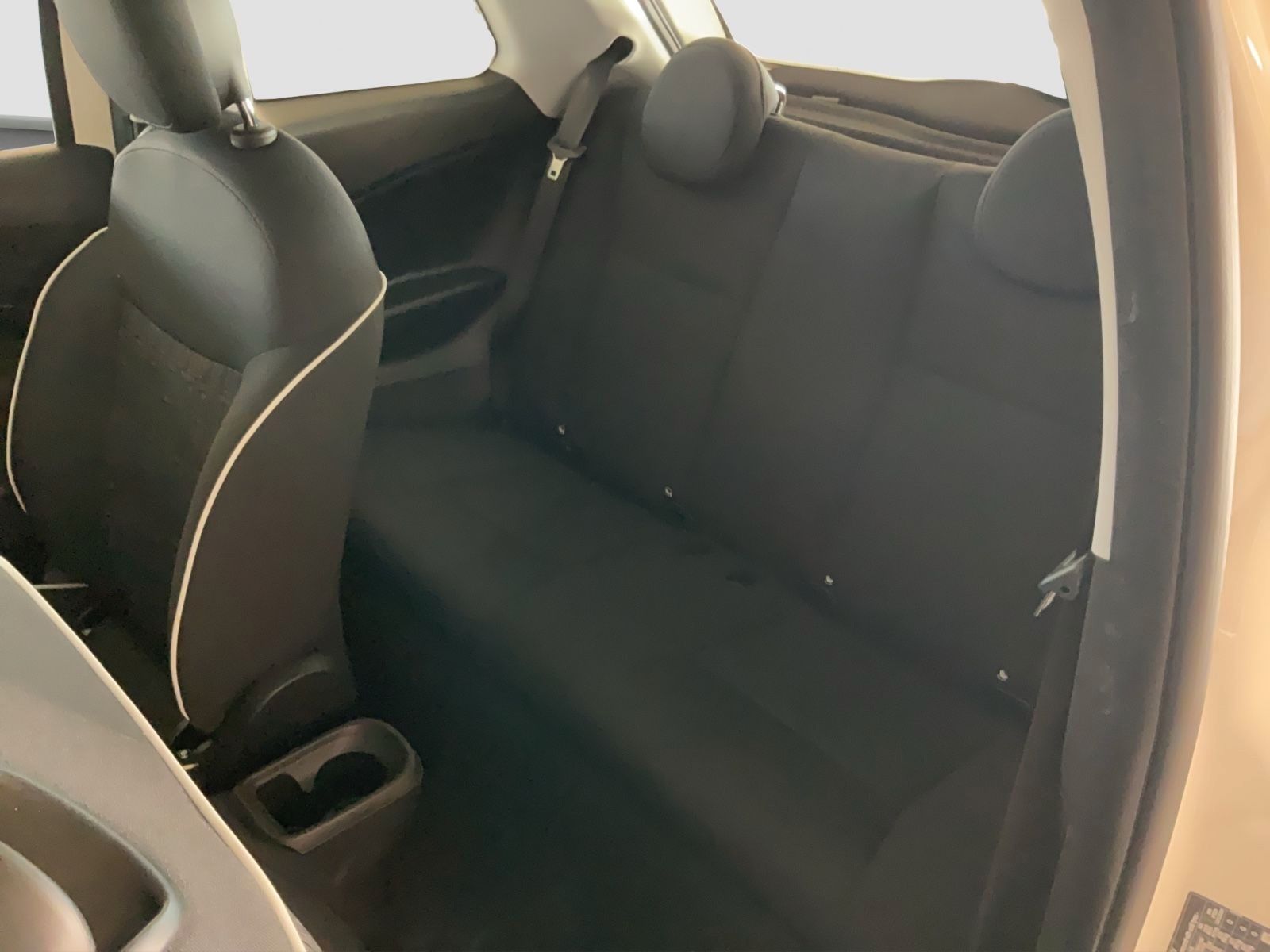 Fahrzeugabbildung Fiat 500e 42 kWh + 16" Alufelgen