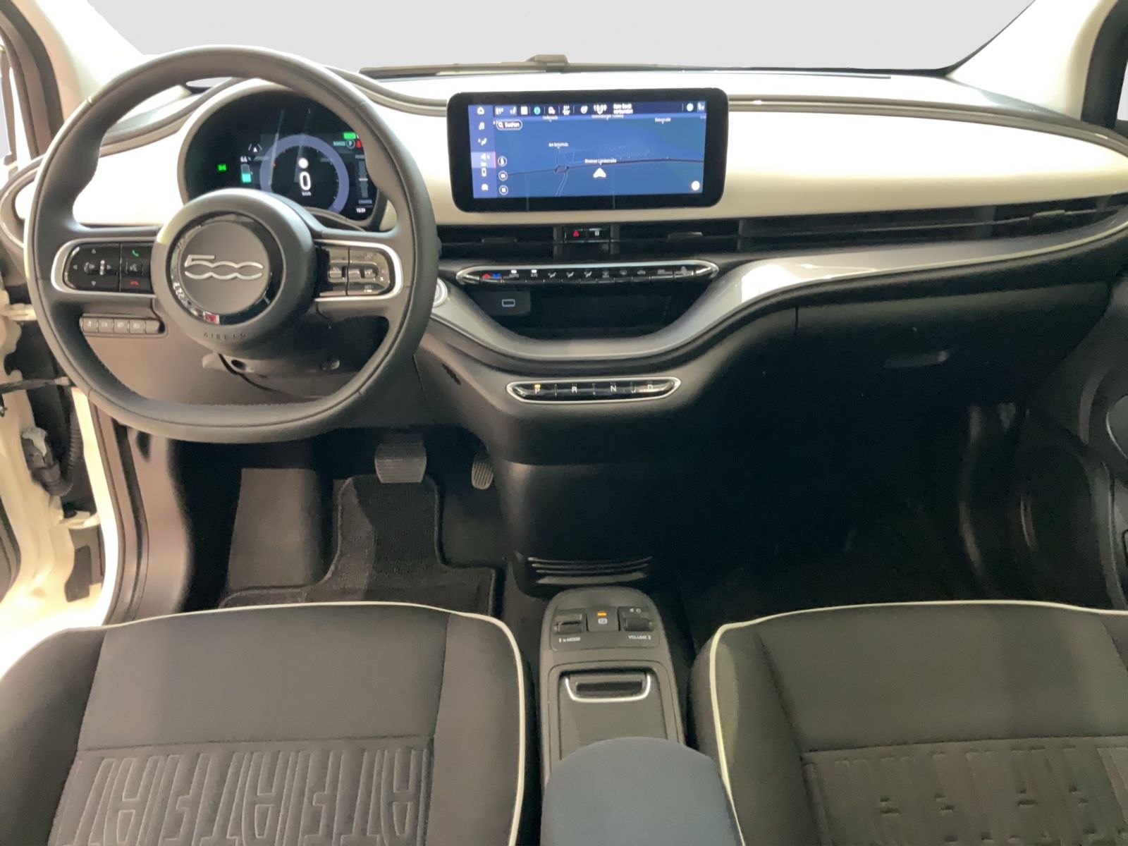 Fahrzeugabbildung Fiat 500e + Komfort Paket, 16" Alufelgen