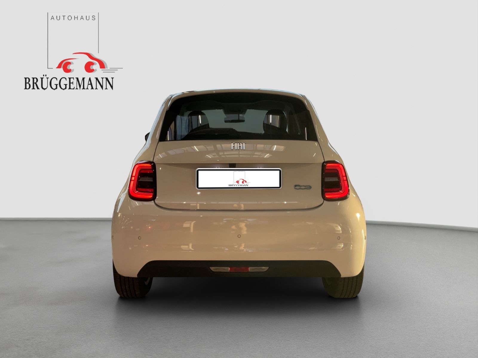 Fahrzeugabbildung Fiat 500e + Komfort Paket, 16" Alufelgen