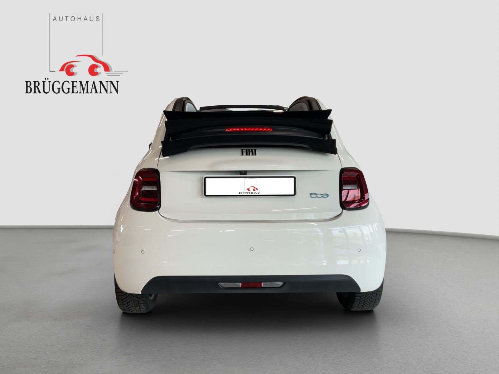 Fahrzeugabbildung Fiat 500e Cabrio 42 kWh + Komfortpaket