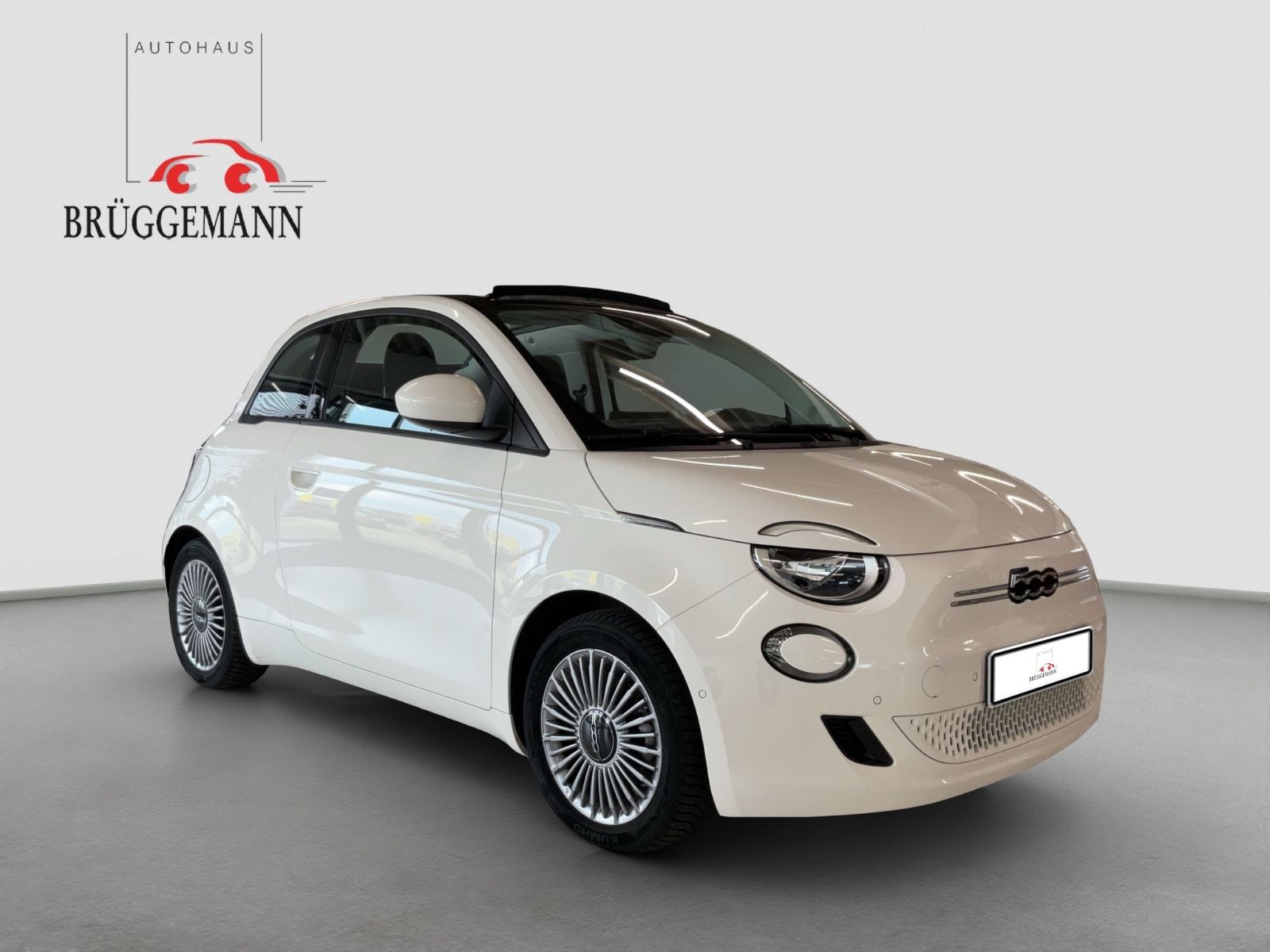 Fahrzeugabbildung Fiat 500e Cabrio 42 kWh + Komfortpaket