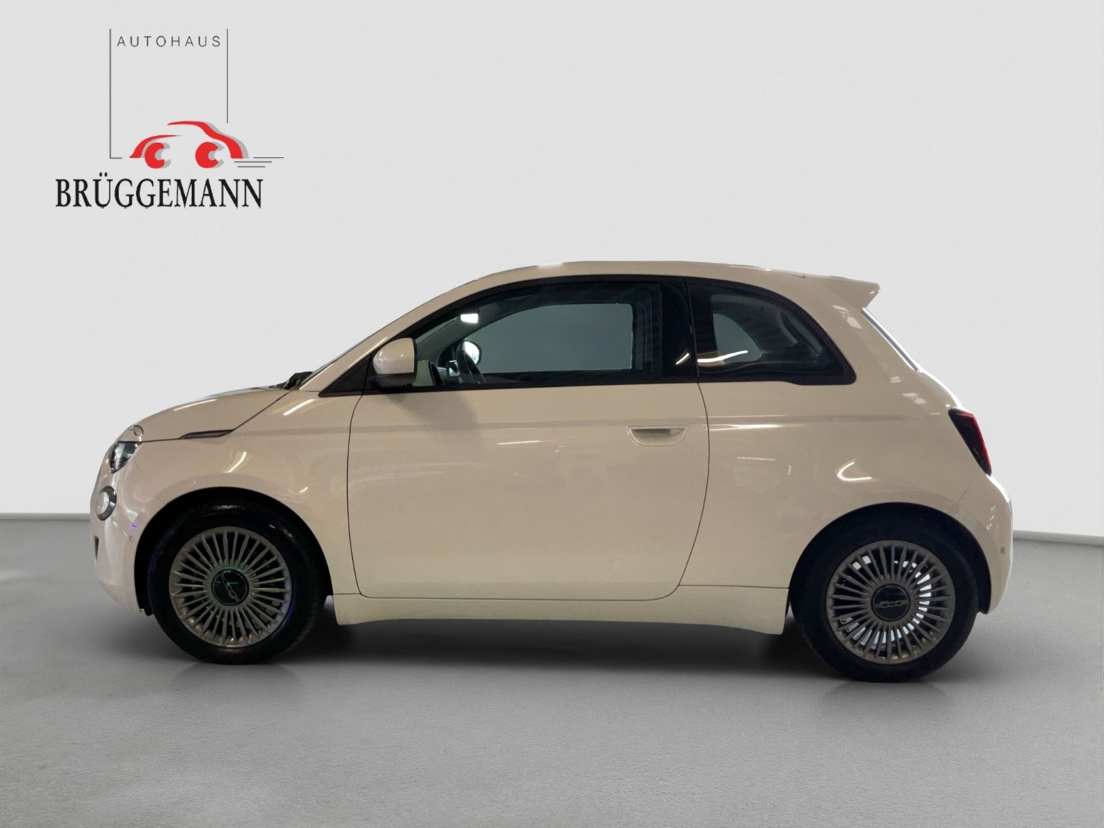 Fahrzeugabbildung Fiat 500e 42 kWh + 16" Alufelgen