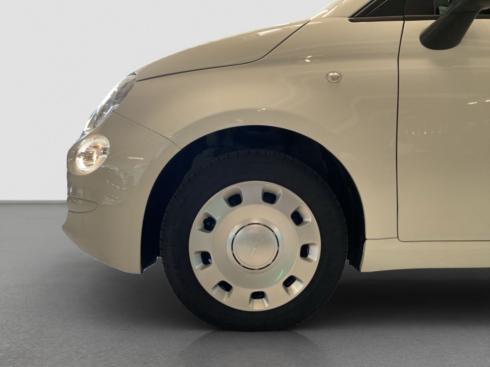 Fahrzeugabbildung Fiat 500 1.0 Hybrid