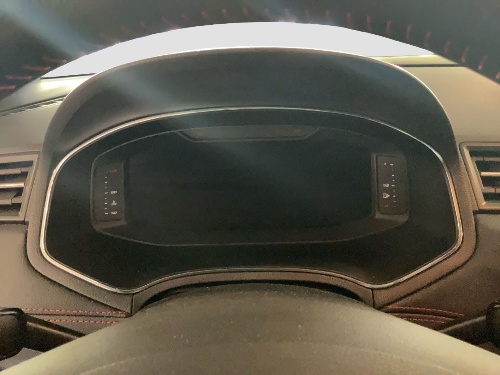 Fahrzeugabbildung SEAT Arona FR AHK, Beats, LED, Shzg, 8-Fach