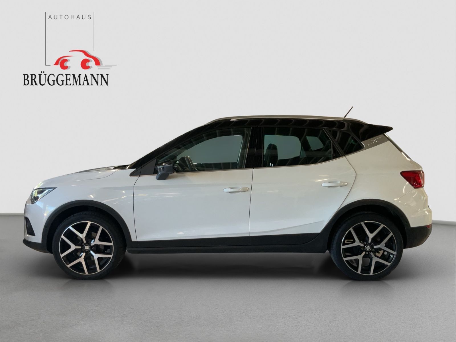 Fahrzeugabbildung SEAT Arona FR AHK, Beats, LED, Shzg, 8-Fach