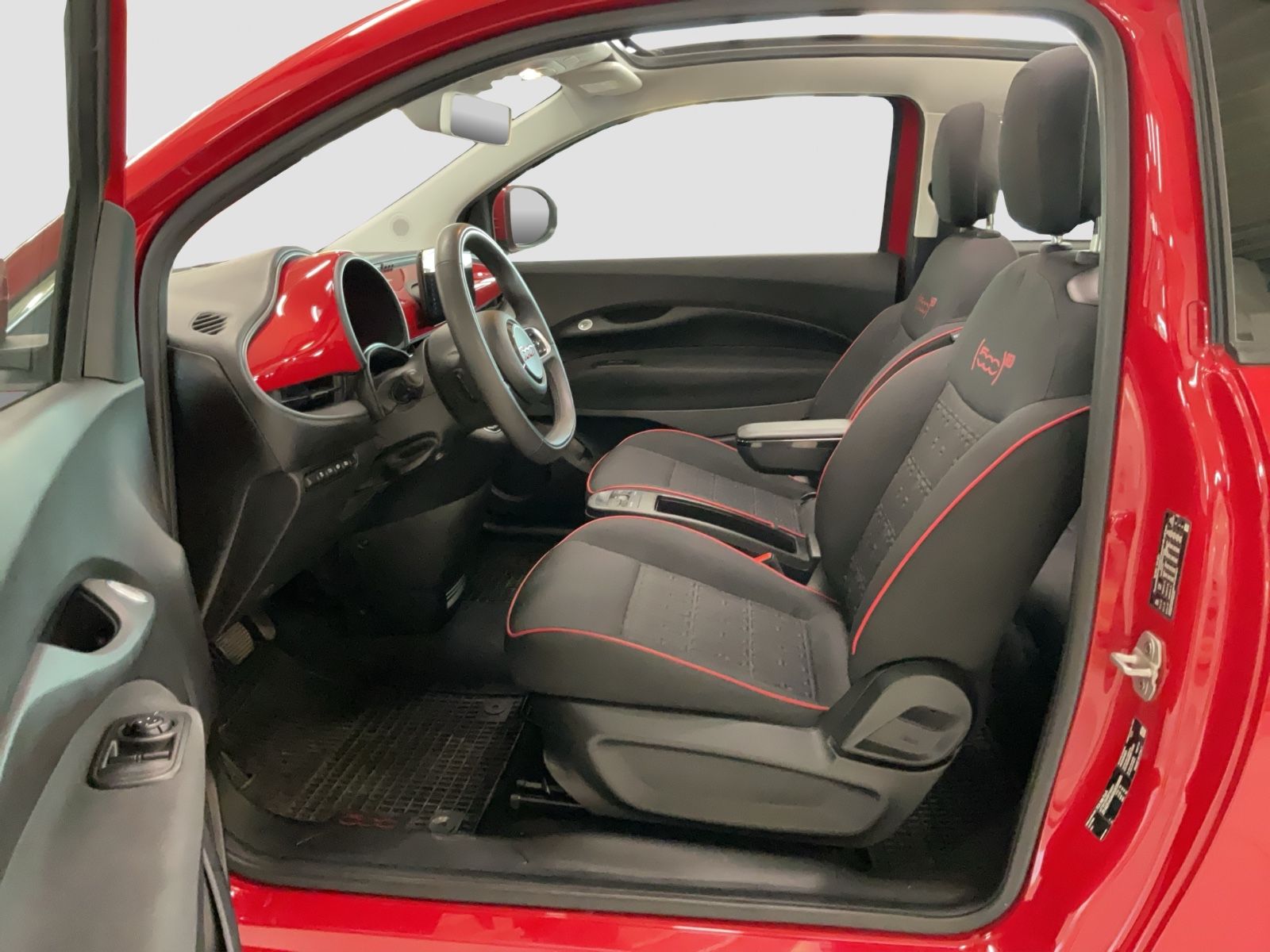Fahrzeugabbildung Fiat 500e 42 kWh Cabrio
