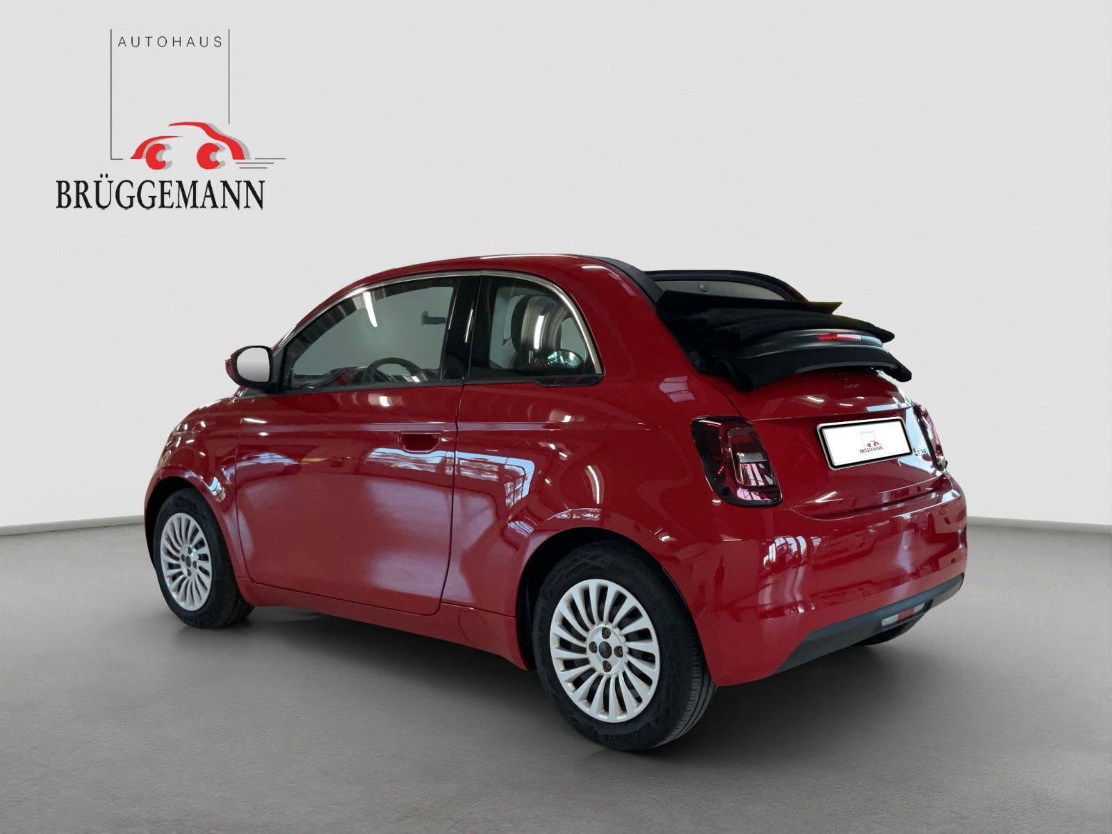 Fahrzeugabbildung Fiat 500e 42 kWh Cabrio