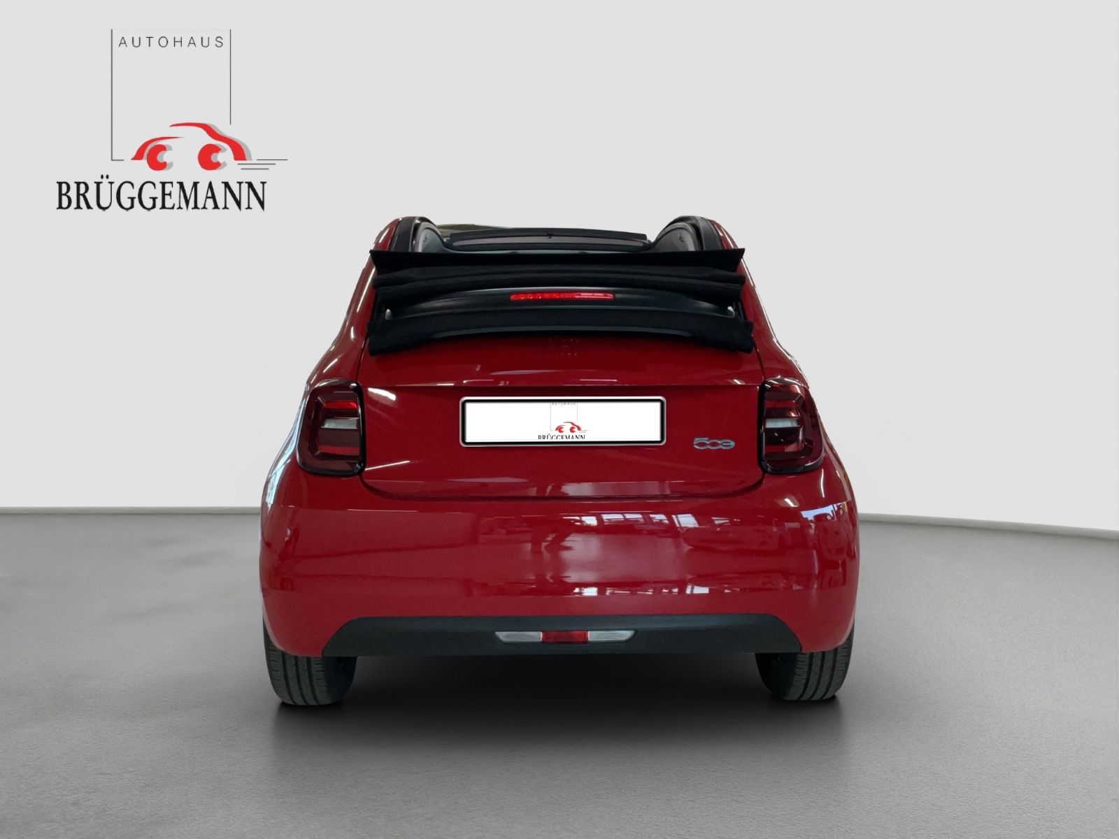 Fahrzeugabbildung Fiat 500e 42 kWh Cabrio