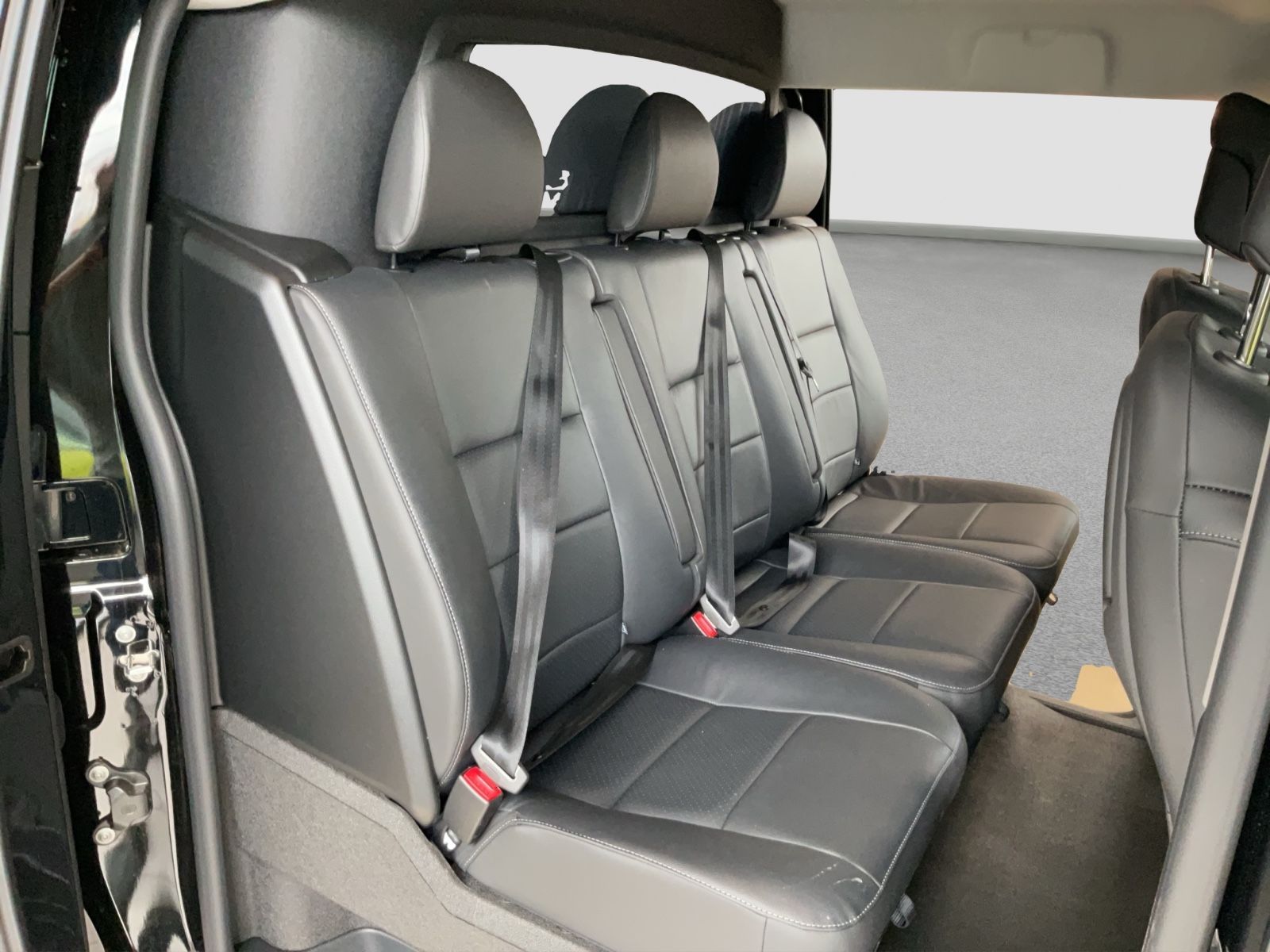Fahrzeugabbildung Fiat Scudo XL Multicab 180 PS Automatik 6-Sitzer