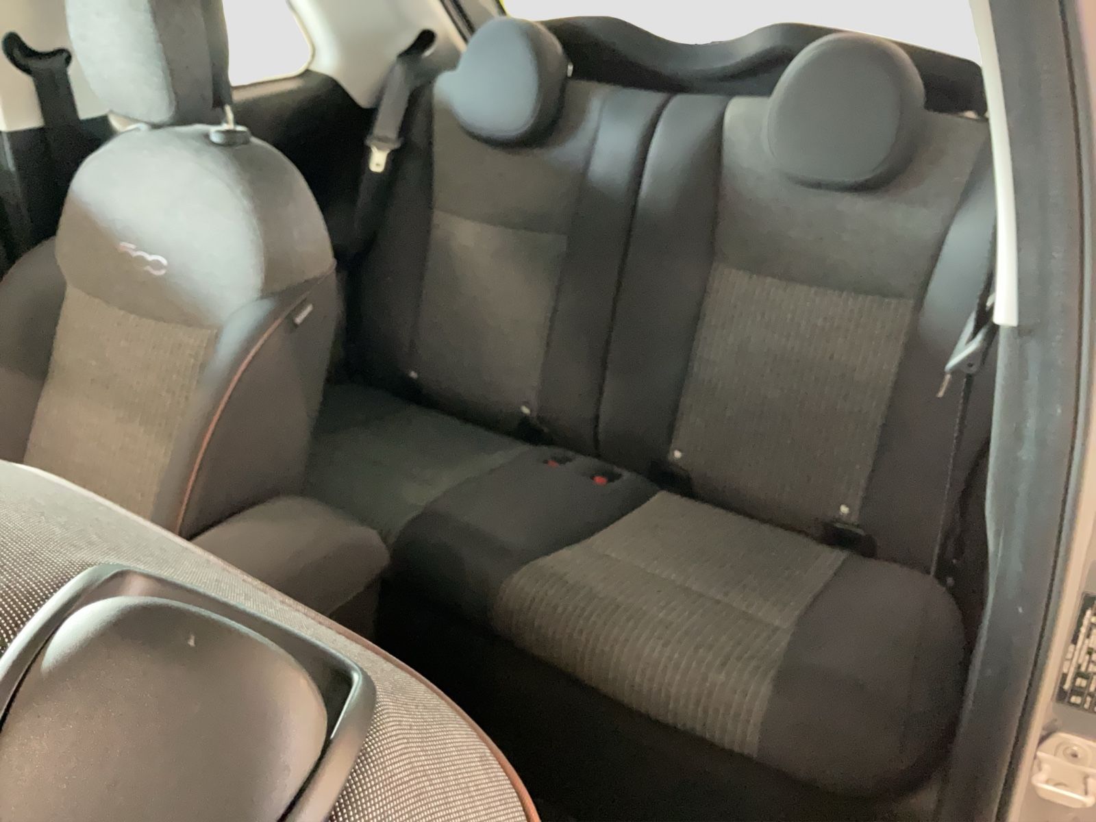 Fahrzeugabbildung Fiat 500e Icon + Komfort-Paket, Winter-Paket
