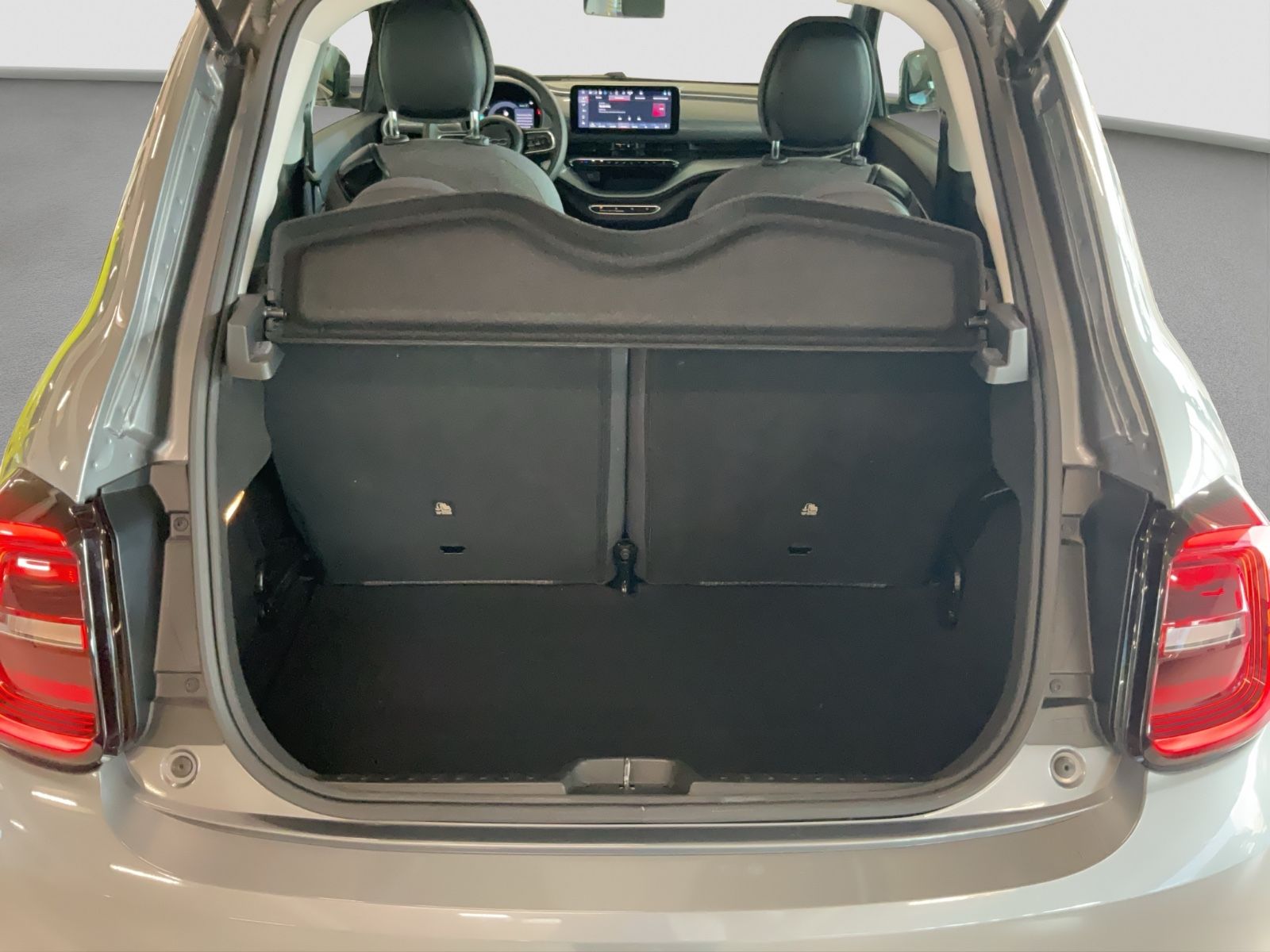 Fahrzeugabbildung Fiat 500e Icon + Komfort-Paket, Winter-Paket