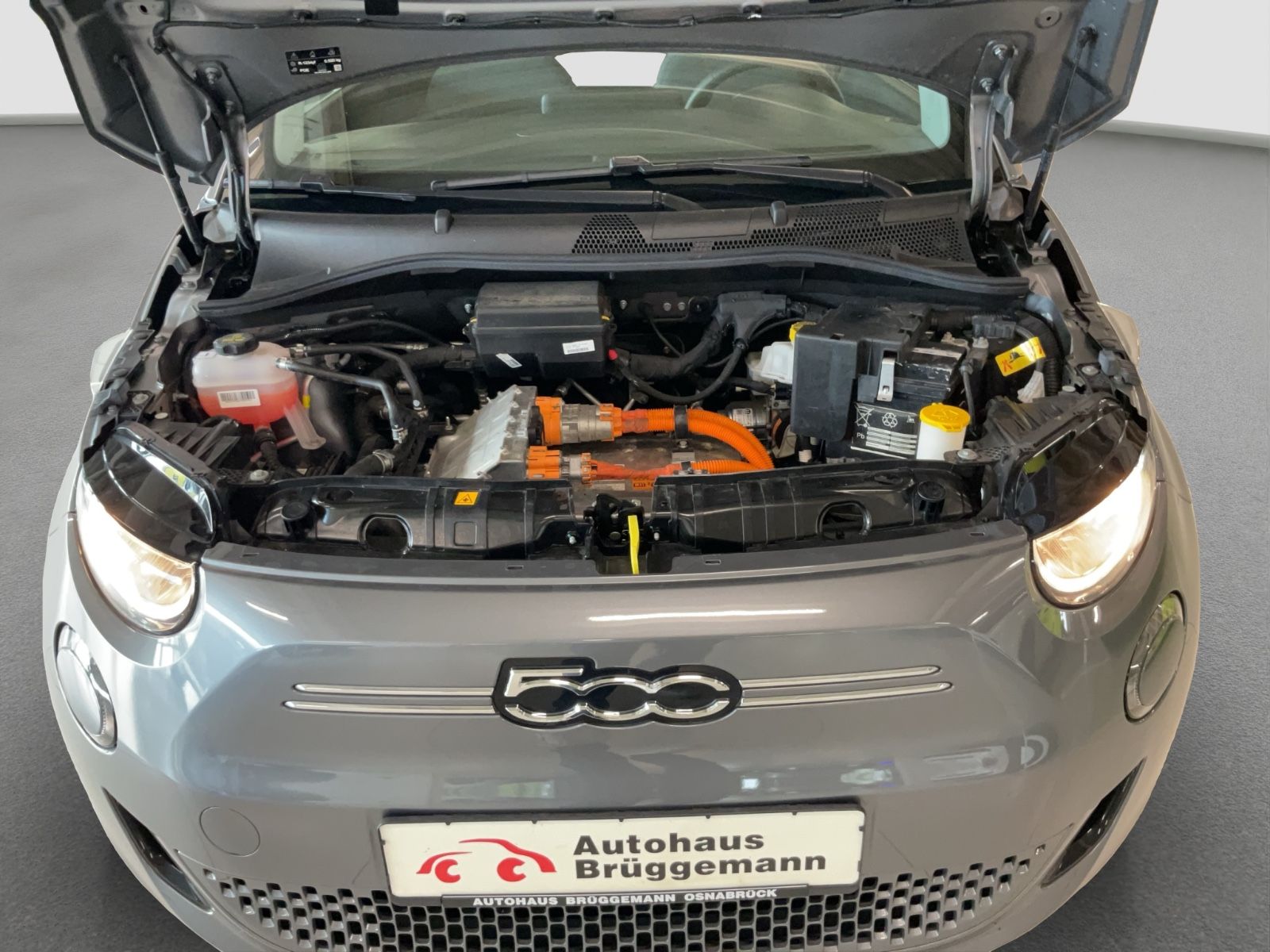 Fahrzeugabbildung Fiat 500e Icon + Komfort-Paket, Winter-Paket