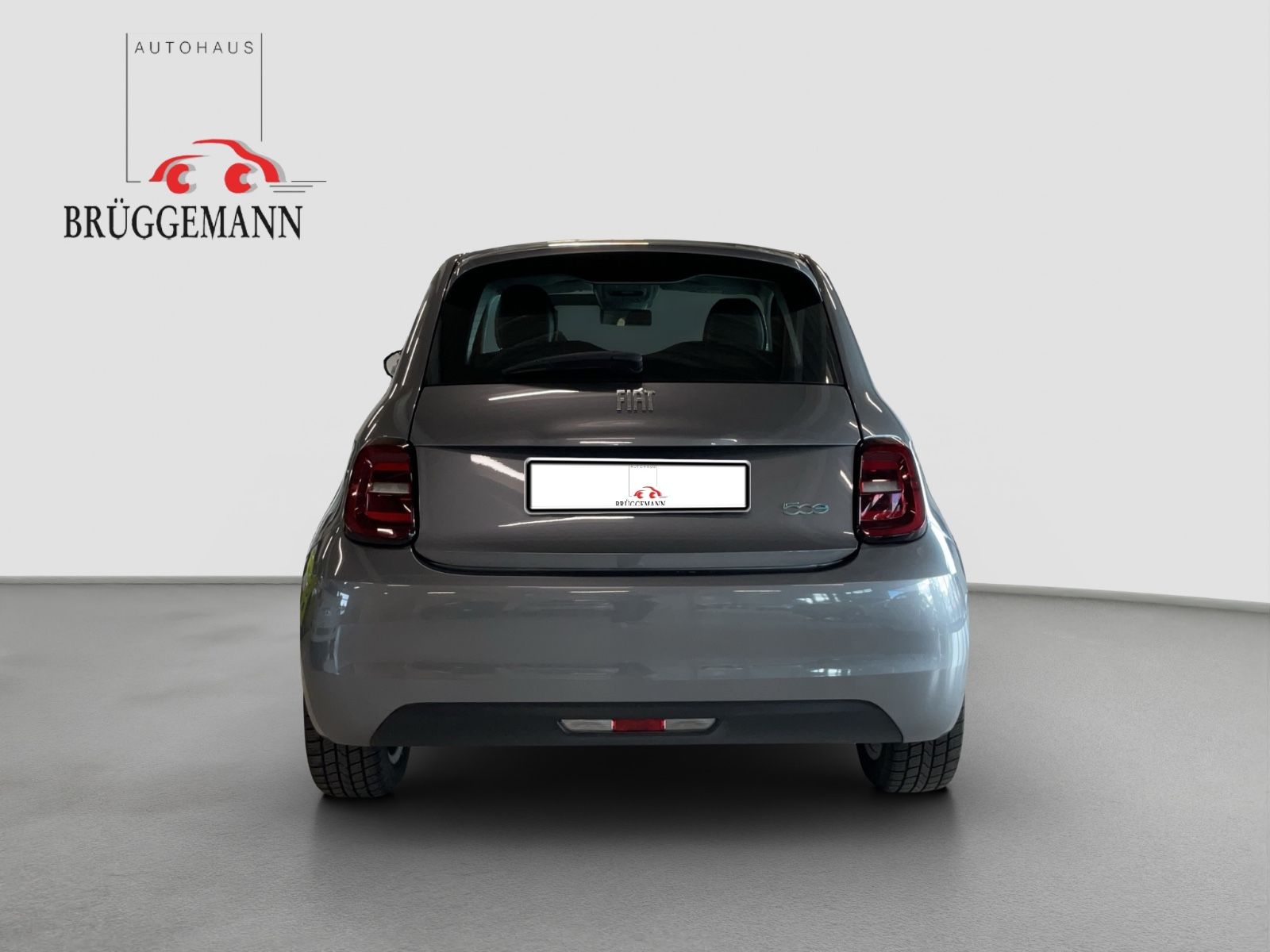 Fahrzeugabbildung Fiat 500e Icon + Komfort-Paket, Winter-Paket