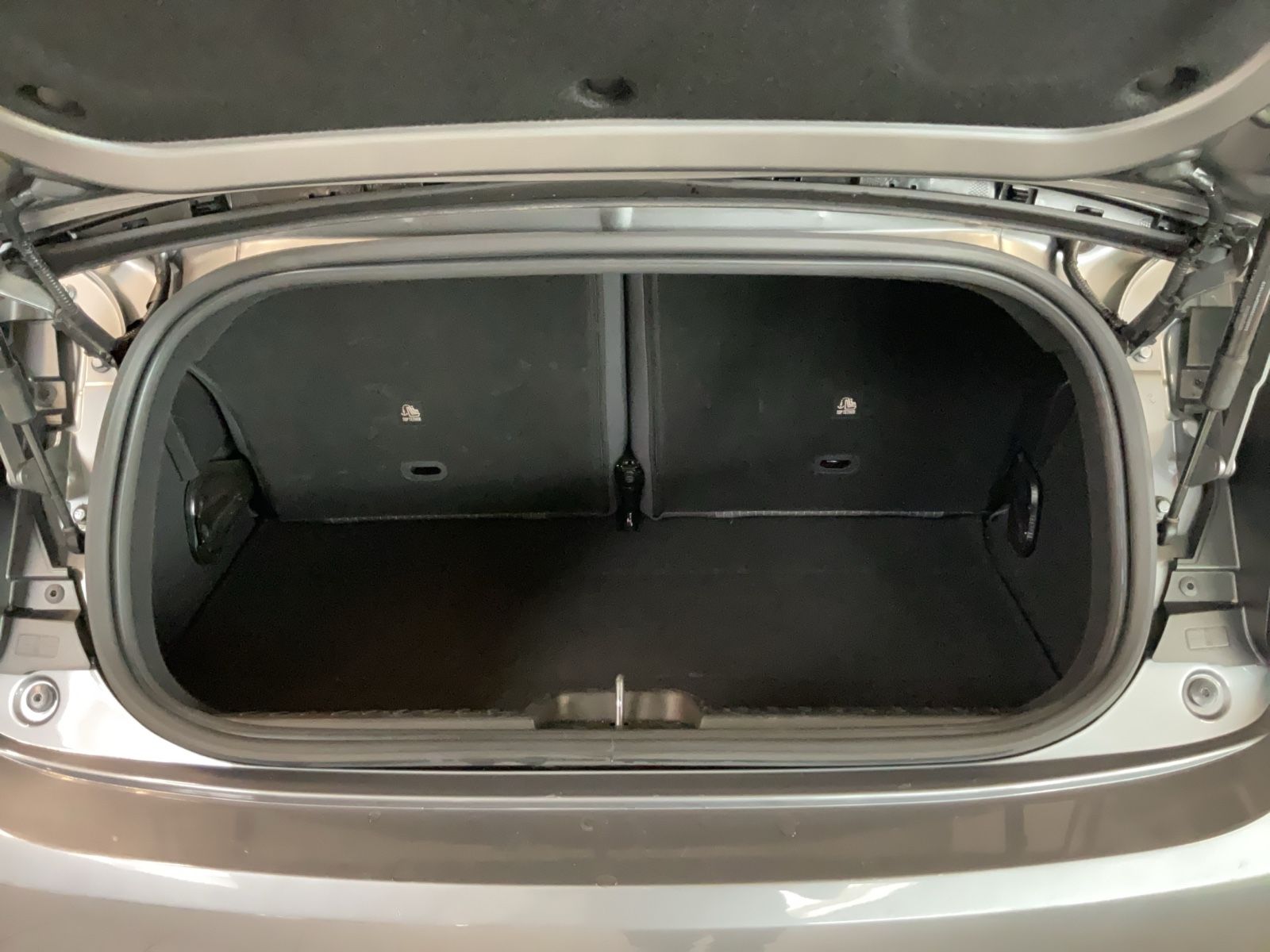Fahrzeugabbildung Fiat 500e 42 kWh Cabrio + Komfort-,Park-,Winterpaket