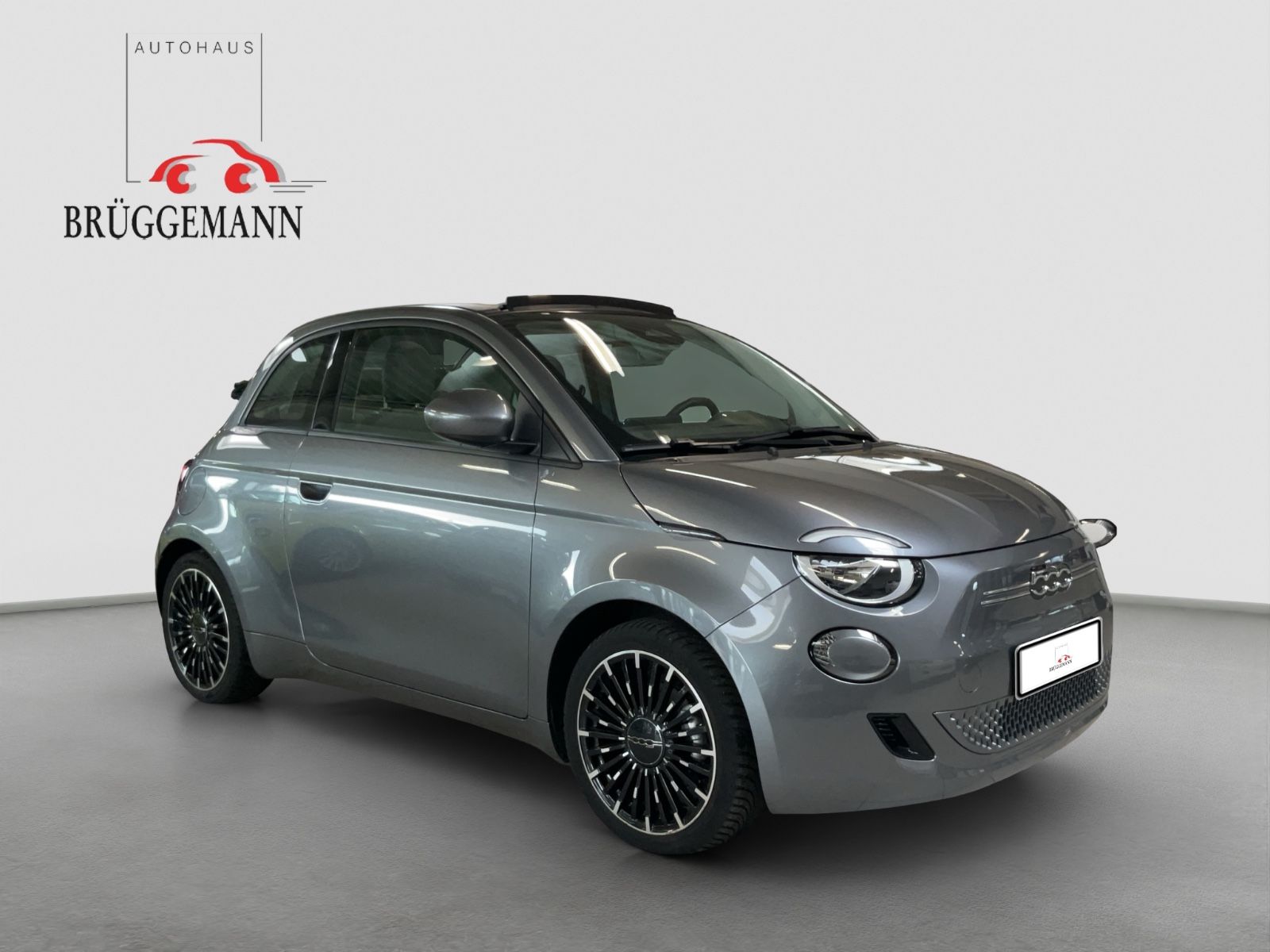 Fahrzeugabbildung Fiat 500e 42 kWh Cabrio + Komfort-,Park-,Winterpaket