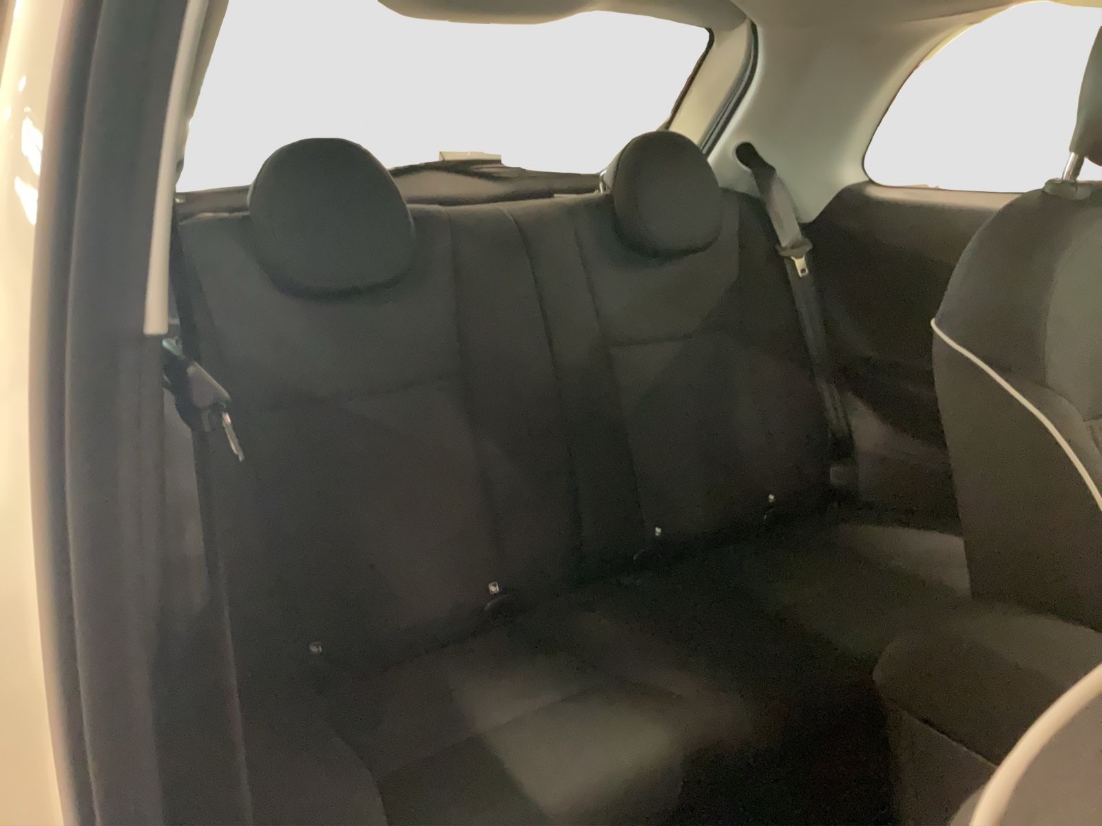 Fahrzeugabbildung Fiat 500e 42 kWh Icon + Komfort Paket