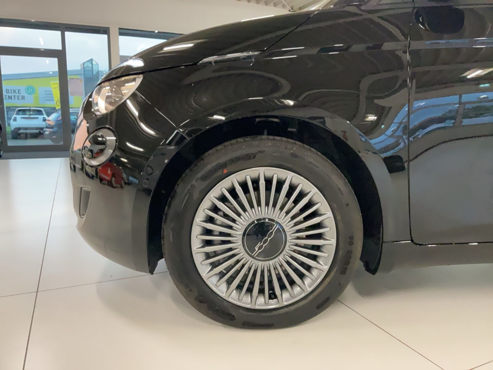 Fahrzeugabbildung Fiat 500e CABRIO 42 kWh Icon + Komfort Paket