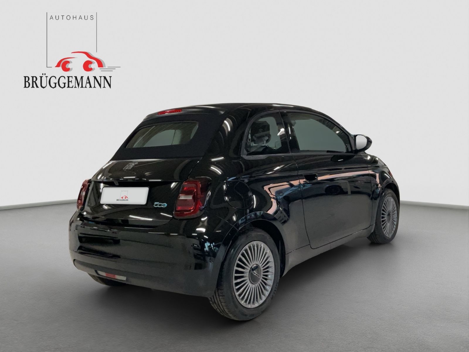 Fahrzeugabbildung Fiat 500e CABRIO 42 kWh Icon + Komfort Paket