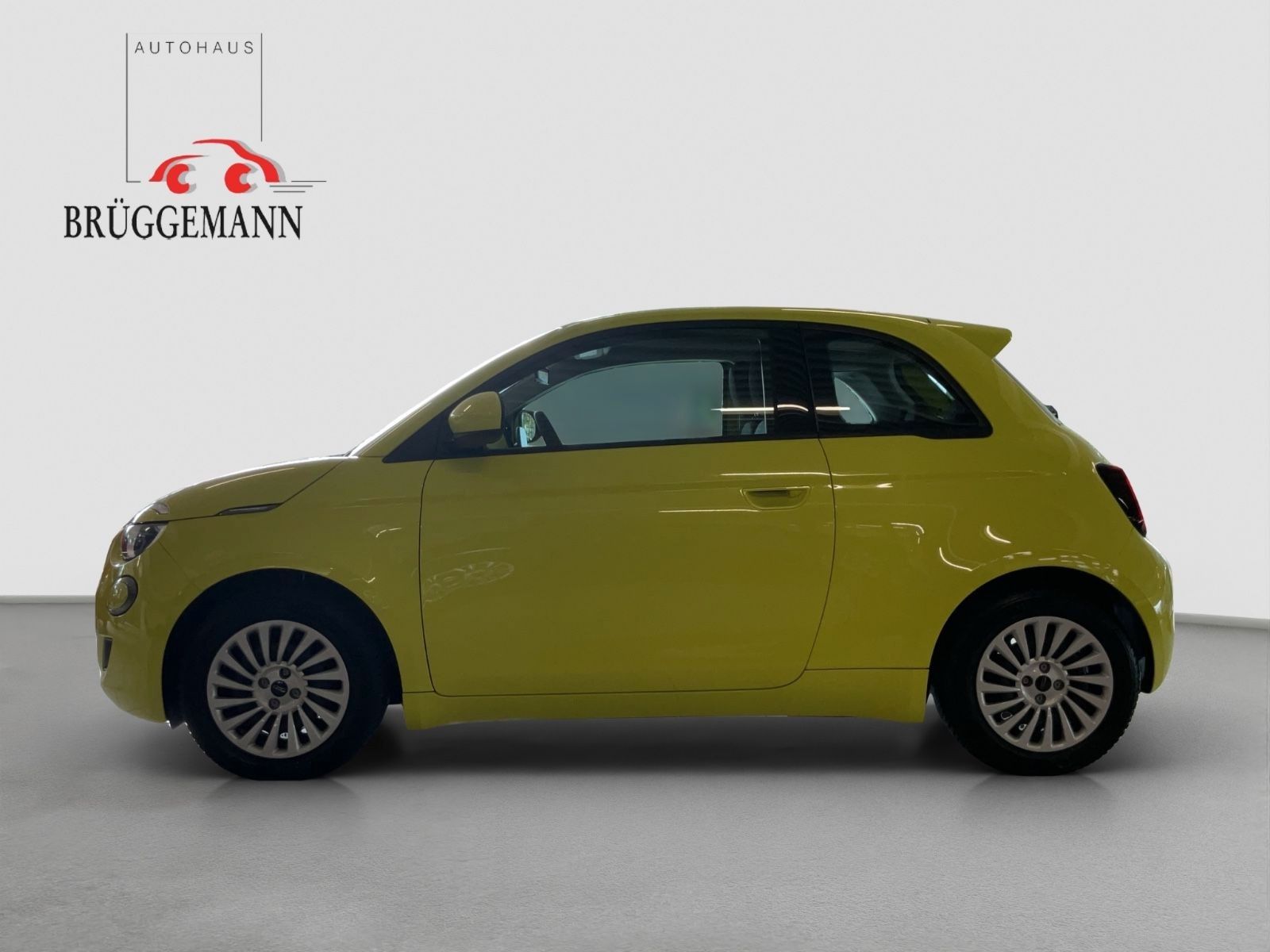 Fahrzeugabbildung Fiat 500e 23,8 kWh + Ganzjahresreifen
