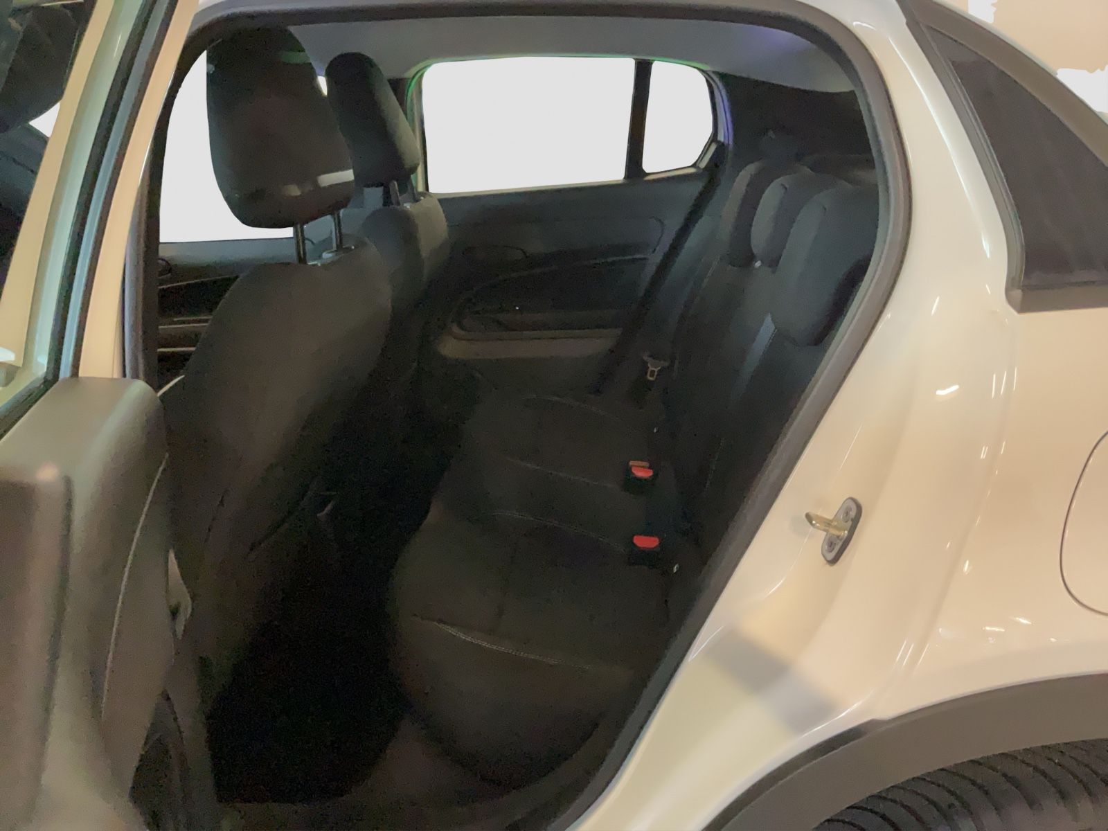 Fahrzeugabbildung Fiat 600 Hybrid
