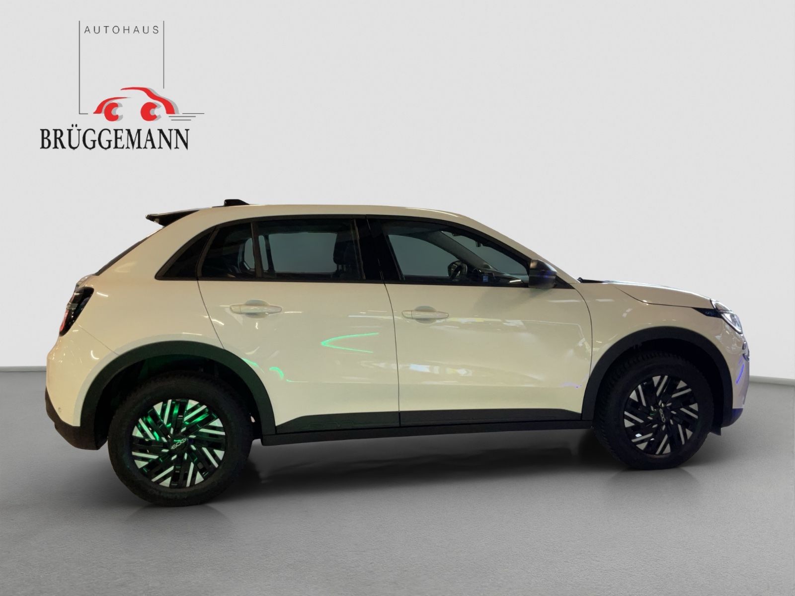 Fahrzeugabbildung Fiat 600 Hybrid