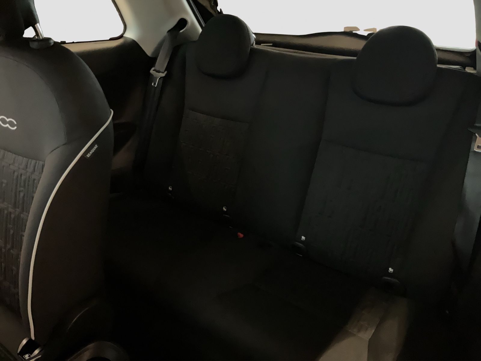 Fahrzeugabbildung Fiat 500e Action + 8fach bereift