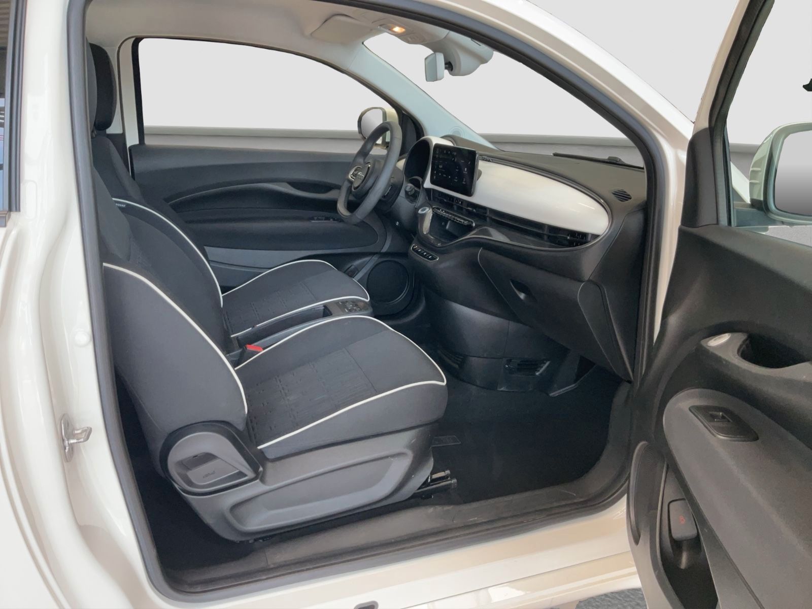 Fahrzeugabbildung Fiat 500e