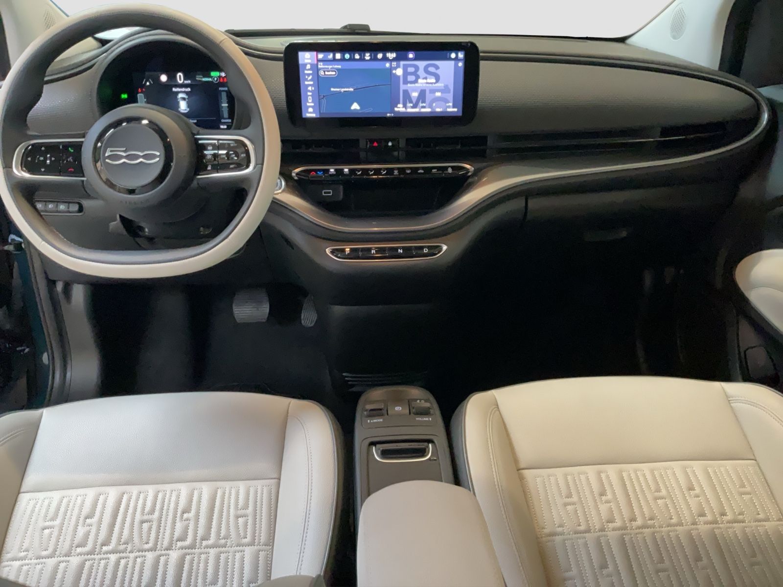 Fahrzeugabbildung Fiat 500e 42 kWh La Prima by Bocelli