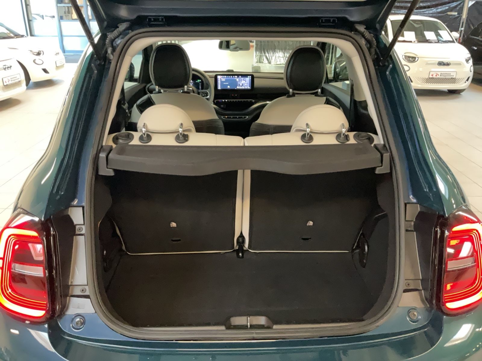 Fahrzeugabbildung Fiat 500e 42 kWh La Prima by Bocelli