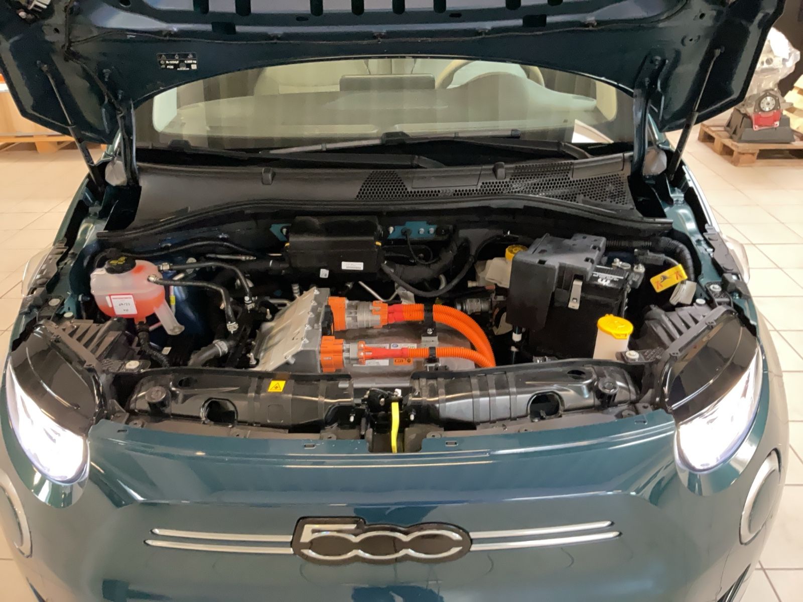 Fahrzeugabbildung Fiat 500e 42 kWh La Prima by Bocelli