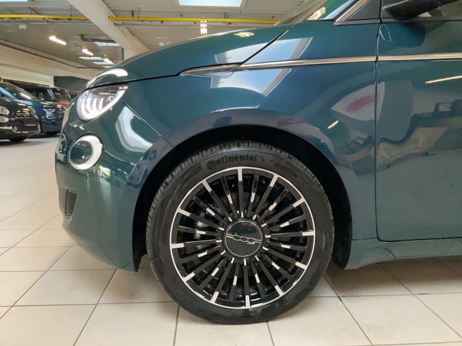 Fahrzeugabbildung Fiat 500e 42 kWh La Prima by Bocelli