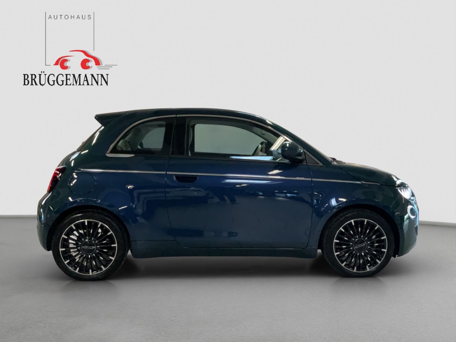 Fahrzeugabbildung Fiat 500e 42 kWh La Prima by Bocelli