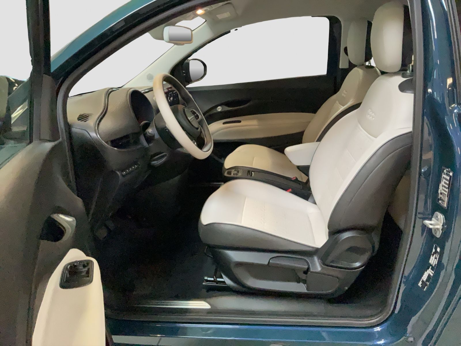 Fahrzeugabbildung Fiat 500e 42 kWh La Prima by Bocelli